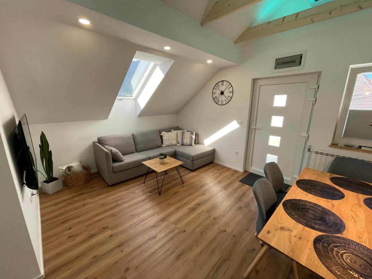 Apartma Guide 360 ボヴェツ エクステリア 写真