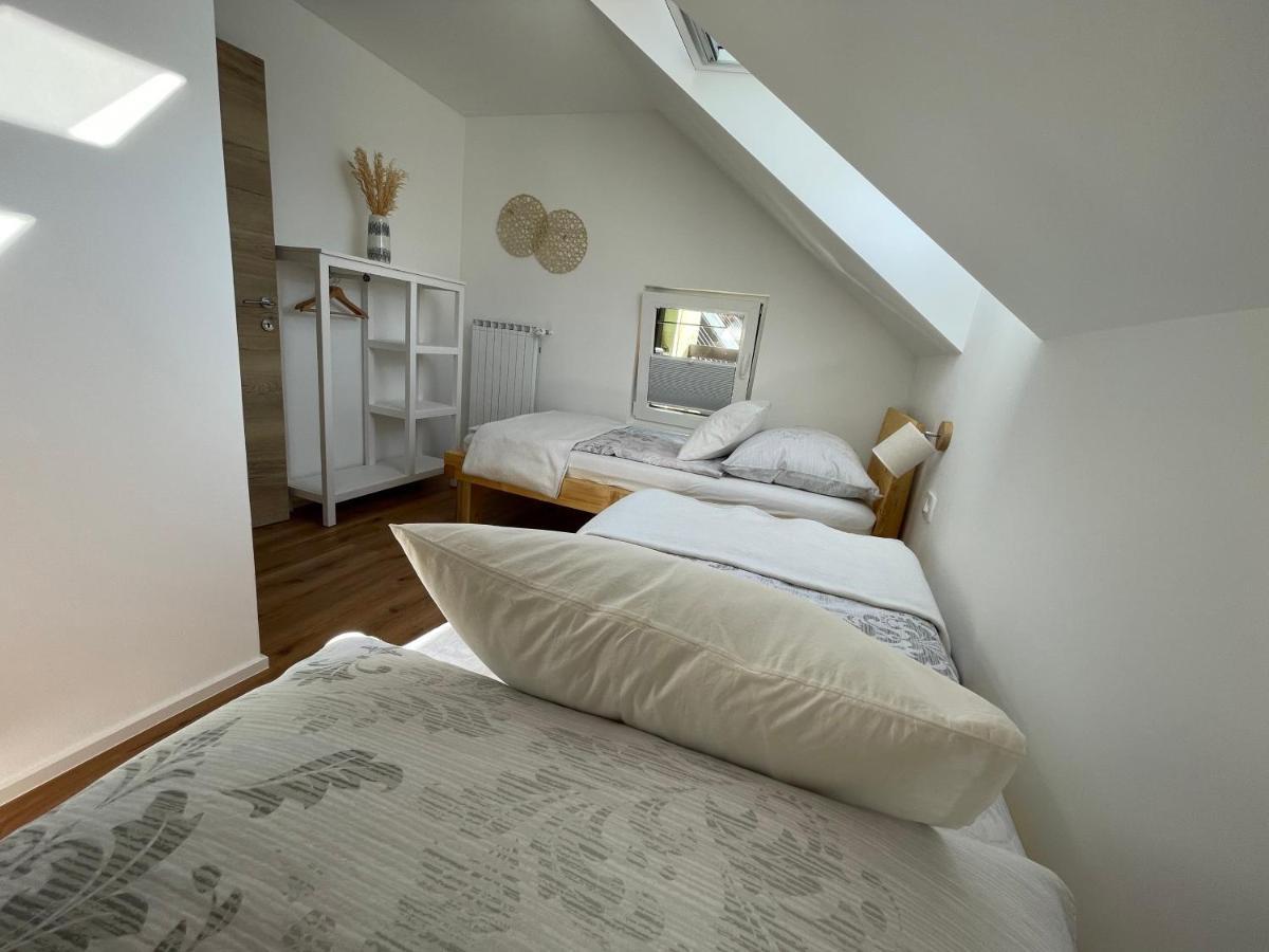 Apartma Guide 360 ボヴェツ エクステリア 写真